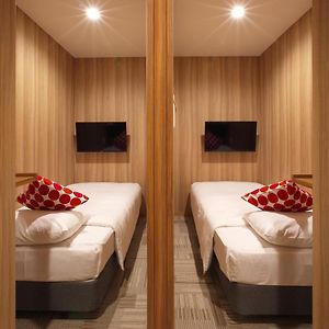 Economy Triple Room